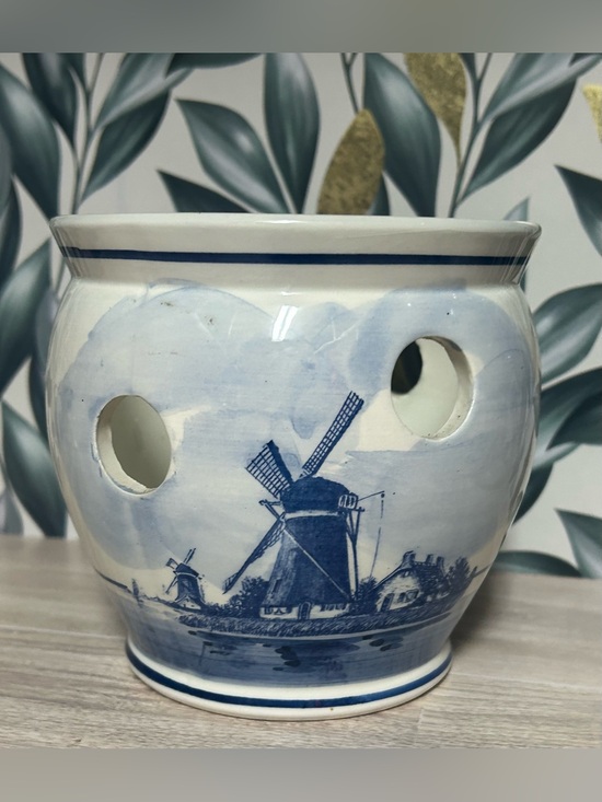 Delft Blue Other - Vintage Delft Blue Crocus Bulb Planter and Orchid Pot